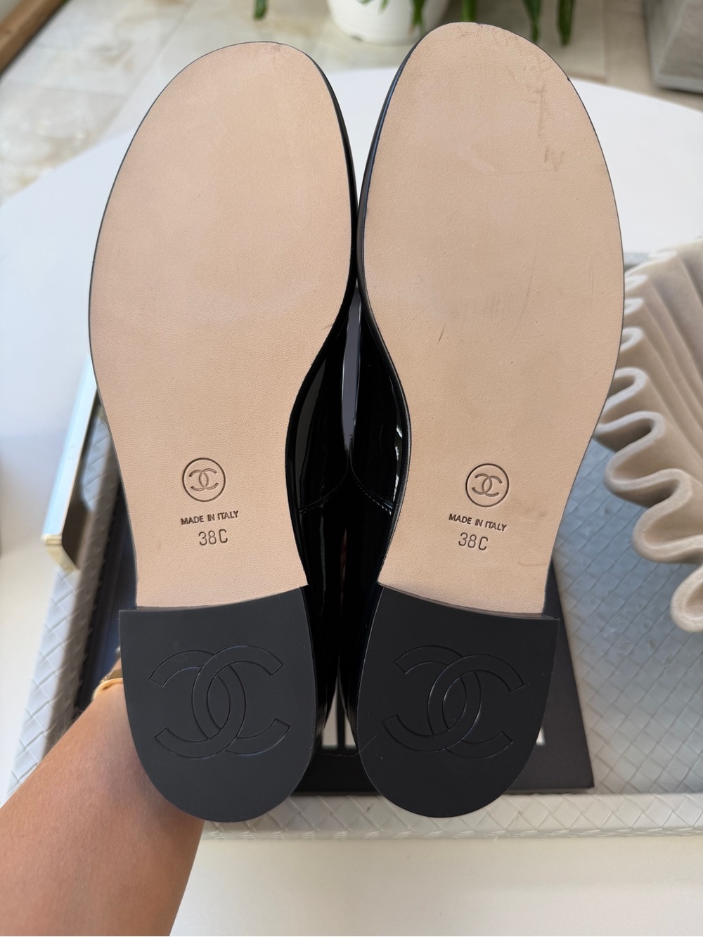 CHANEL 26B BLACK PATENT LEATHER MARYJANES GOLD CC LOGO ADJUSTABLE LOCK FLATS 38C - Picture 17 of 17